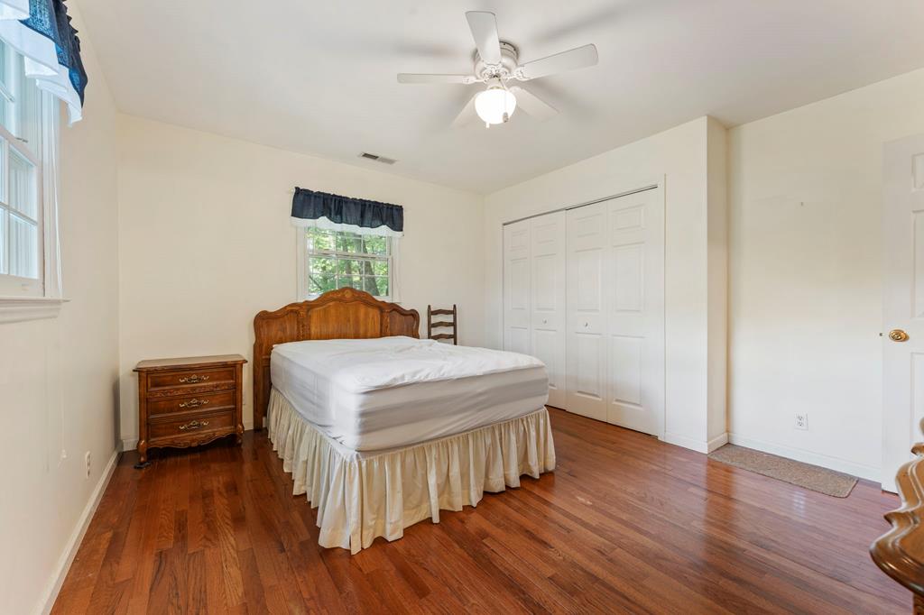 50 Centre Farms Road