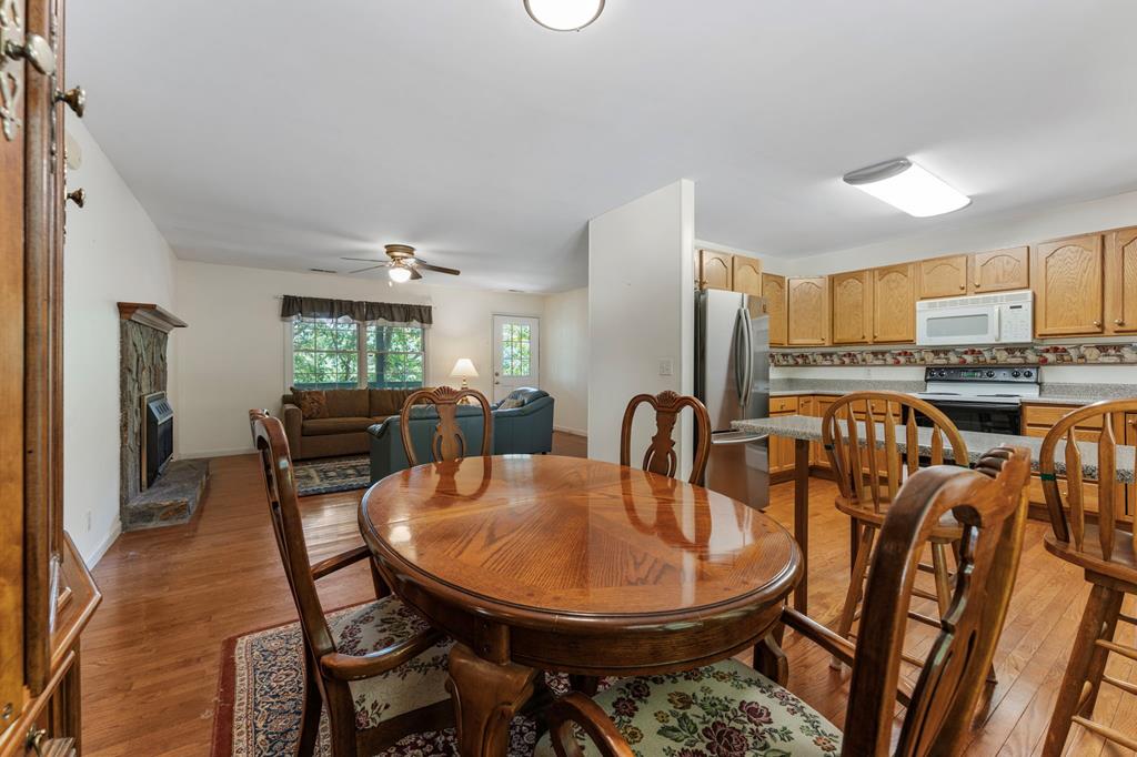 50 Centre Farms Road