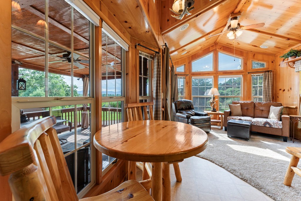 316 Thumpers Trail