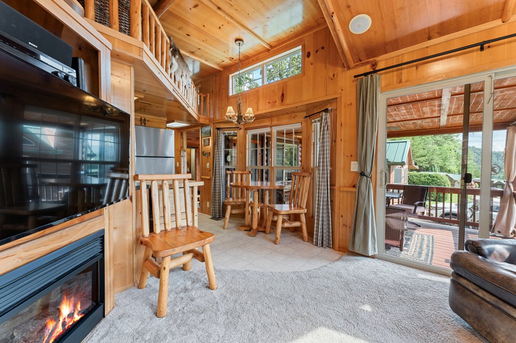 316 Thumpers Trail