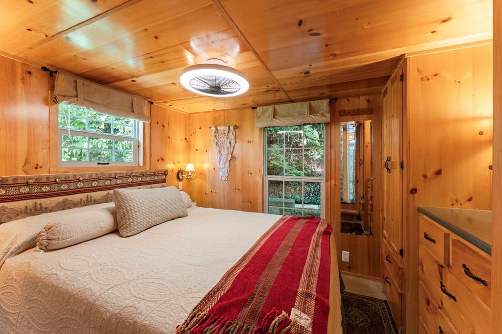 316 Thumpers Trail