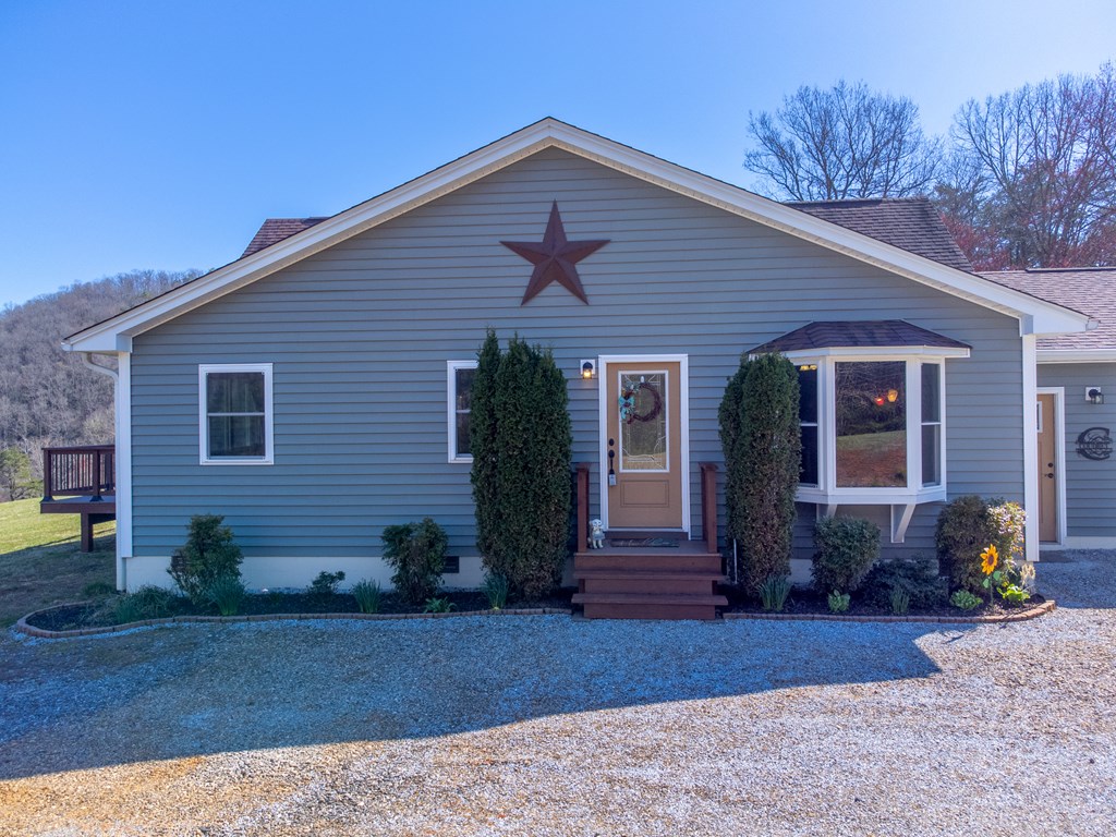 128 Cody Road
