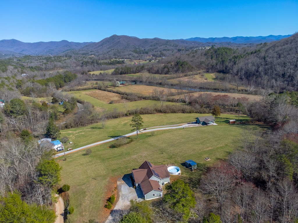 128 Cody Road