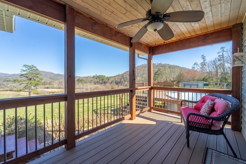 128 Cody Road