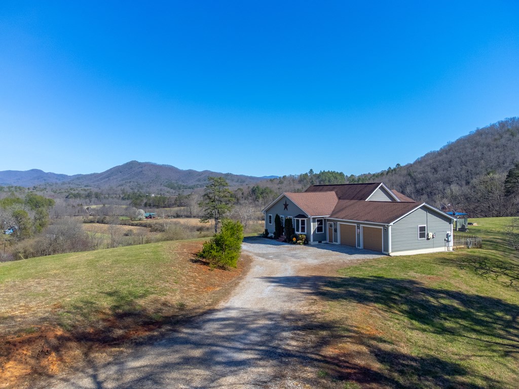 128 Cody Road