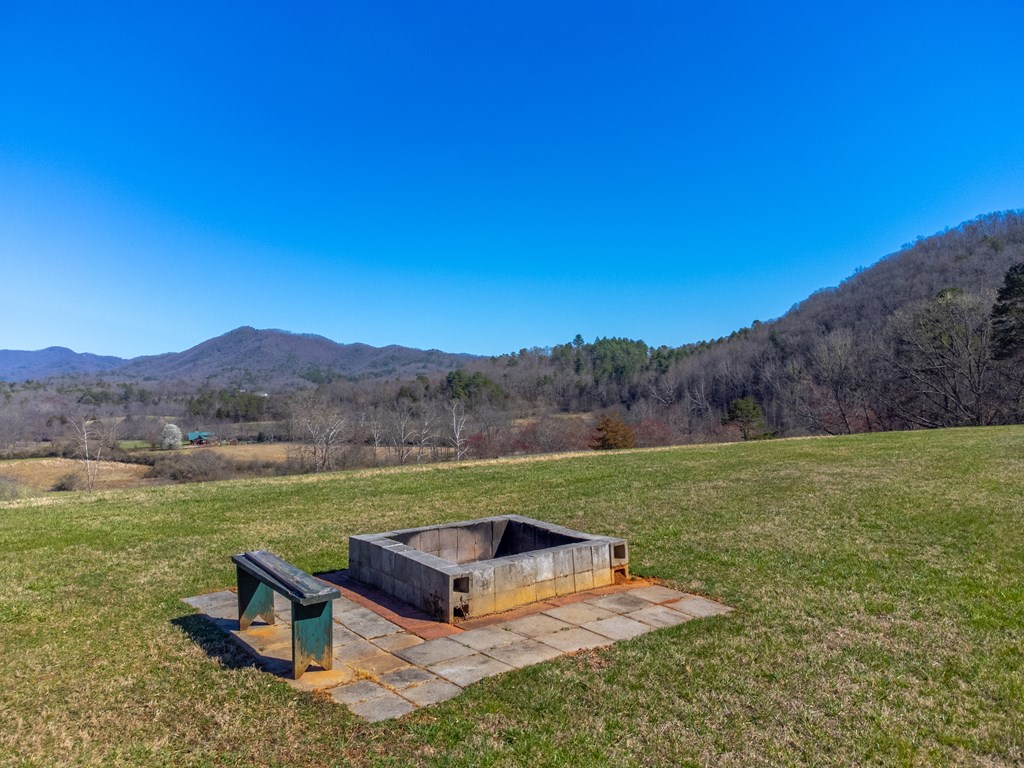 128 Cody Road