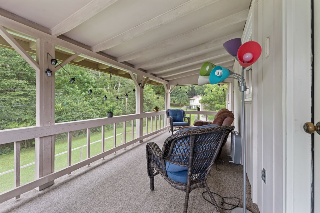 26 Meadowbrook Ct