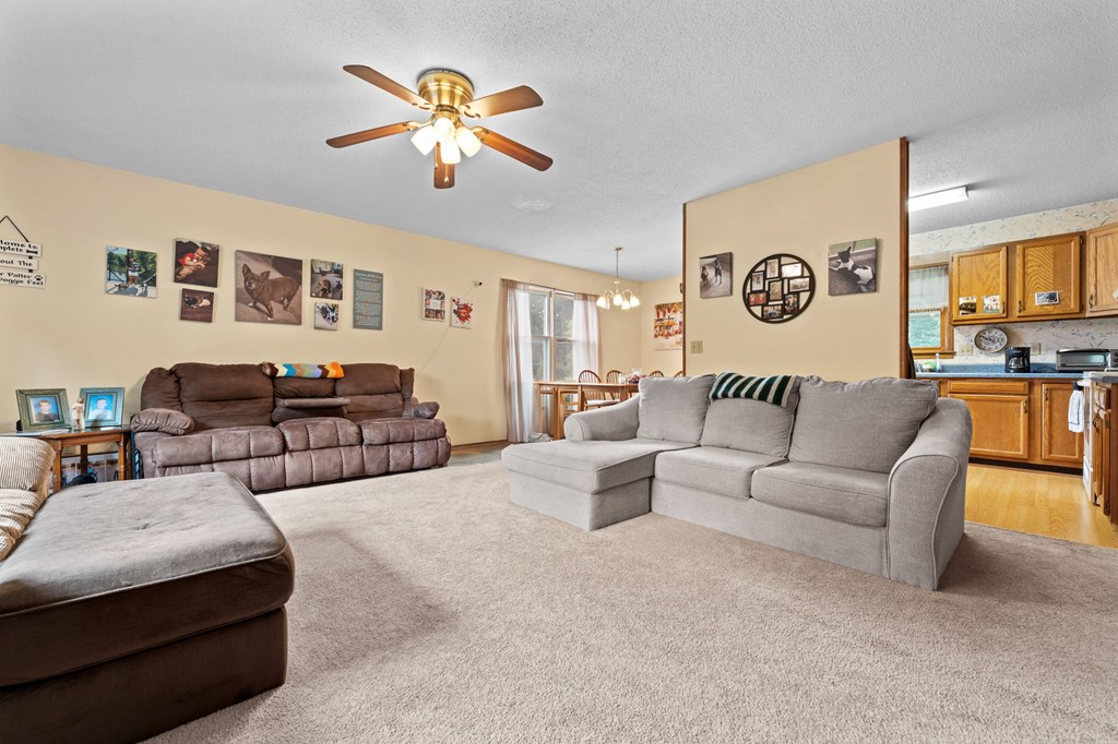 26 Meadowbrook Ct