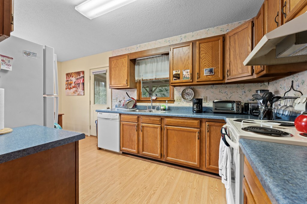 26 Meadowbrook Ct