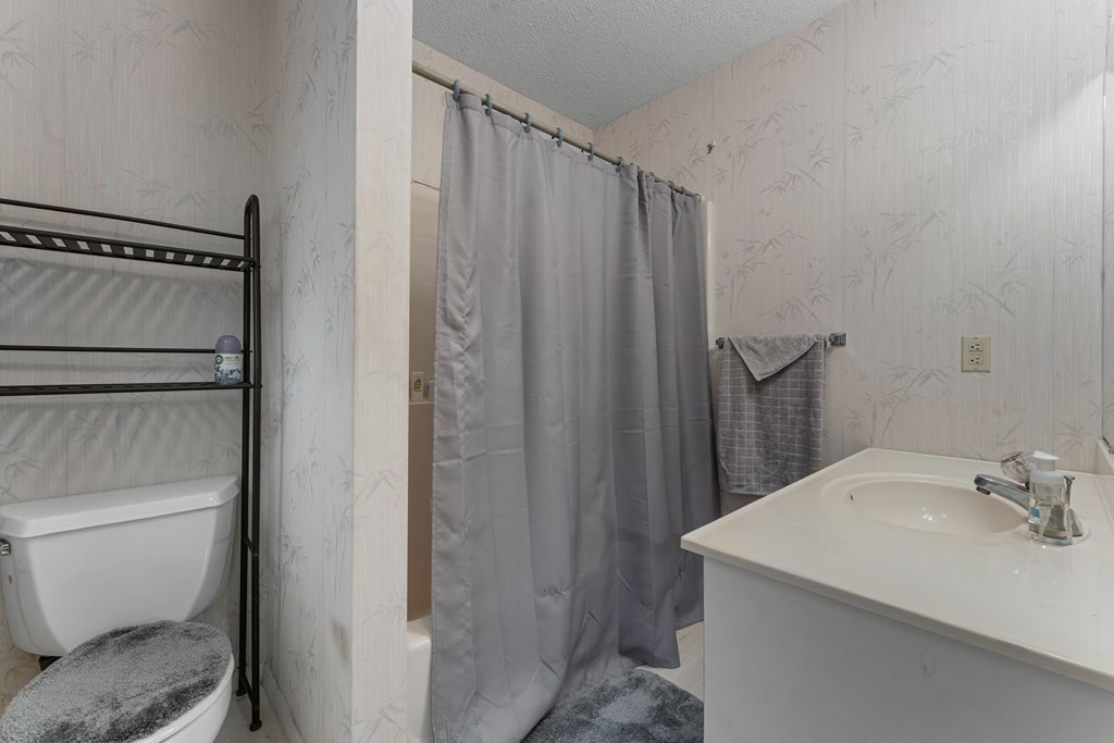 159 Silver Spruce Ln, Franklin