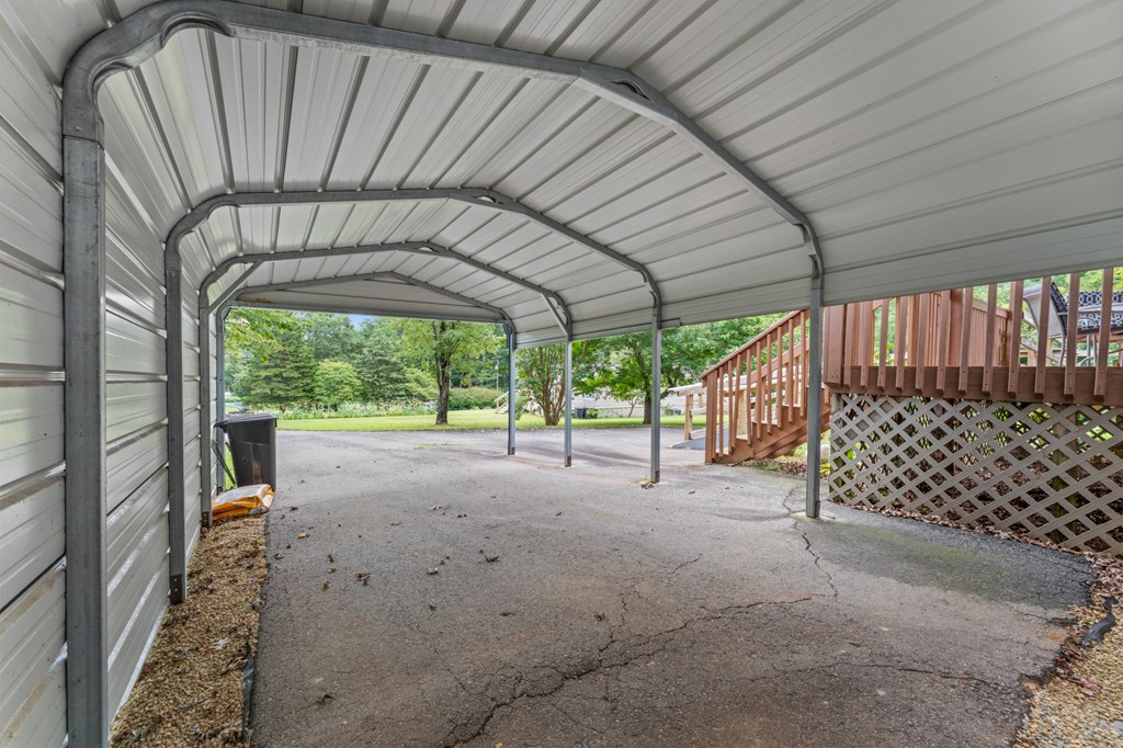 206 Arvil Guyer