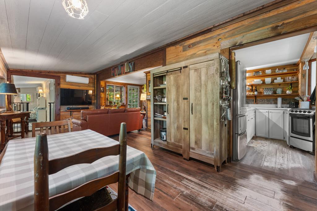 155 Cullasaja Hollow Rd