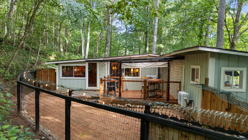 155 Cullasaja Hollow Rd