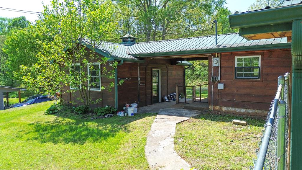 703 South Skeenah Rd