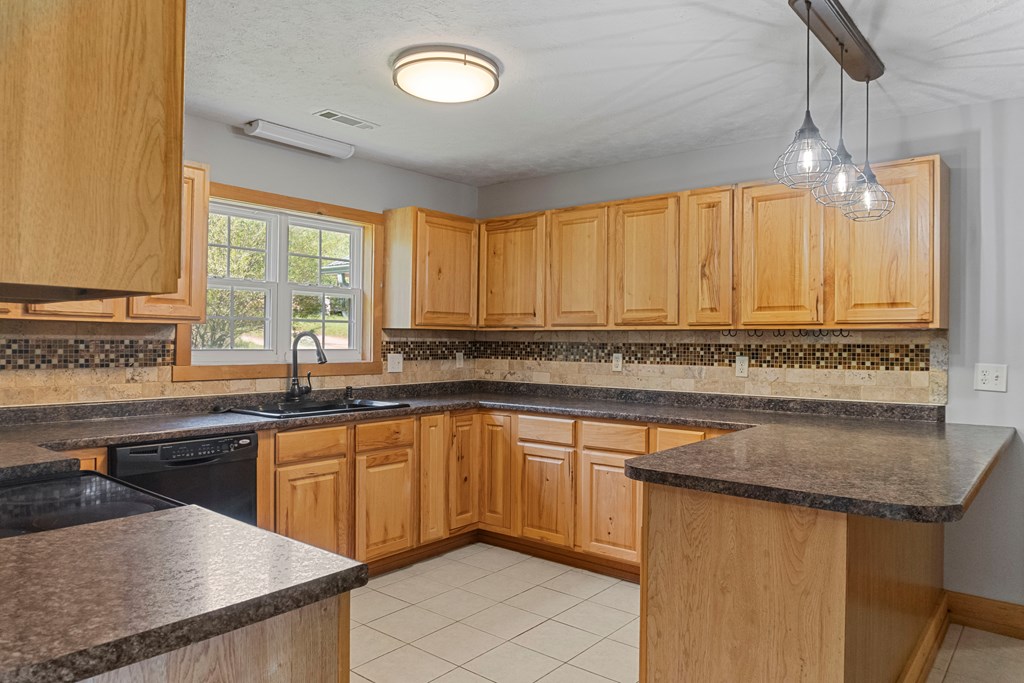 703 South Skeenah Rd