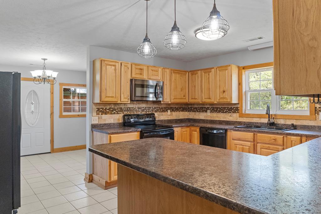 703 South Skeenah Rd