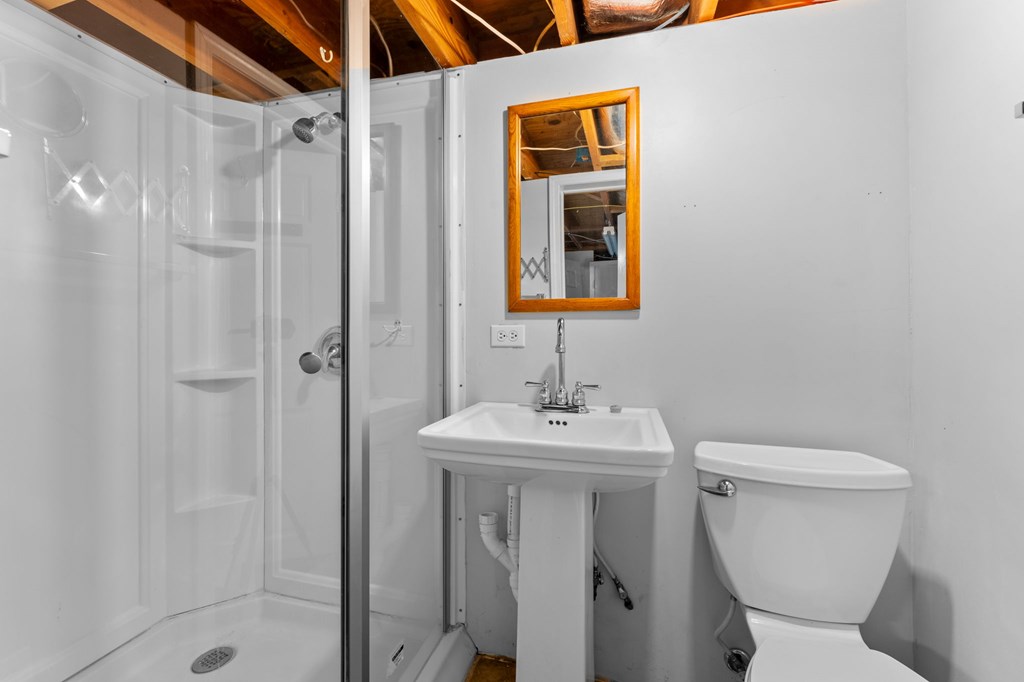 2497 Addington Bridge Rd