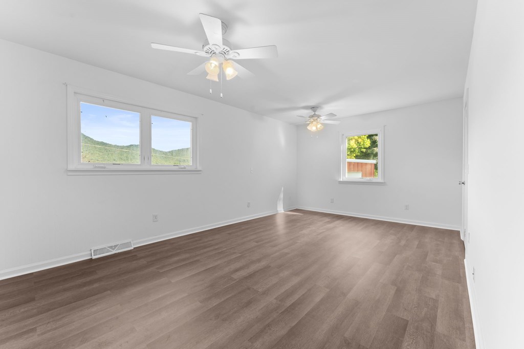 2497 Addington Bridge Rd