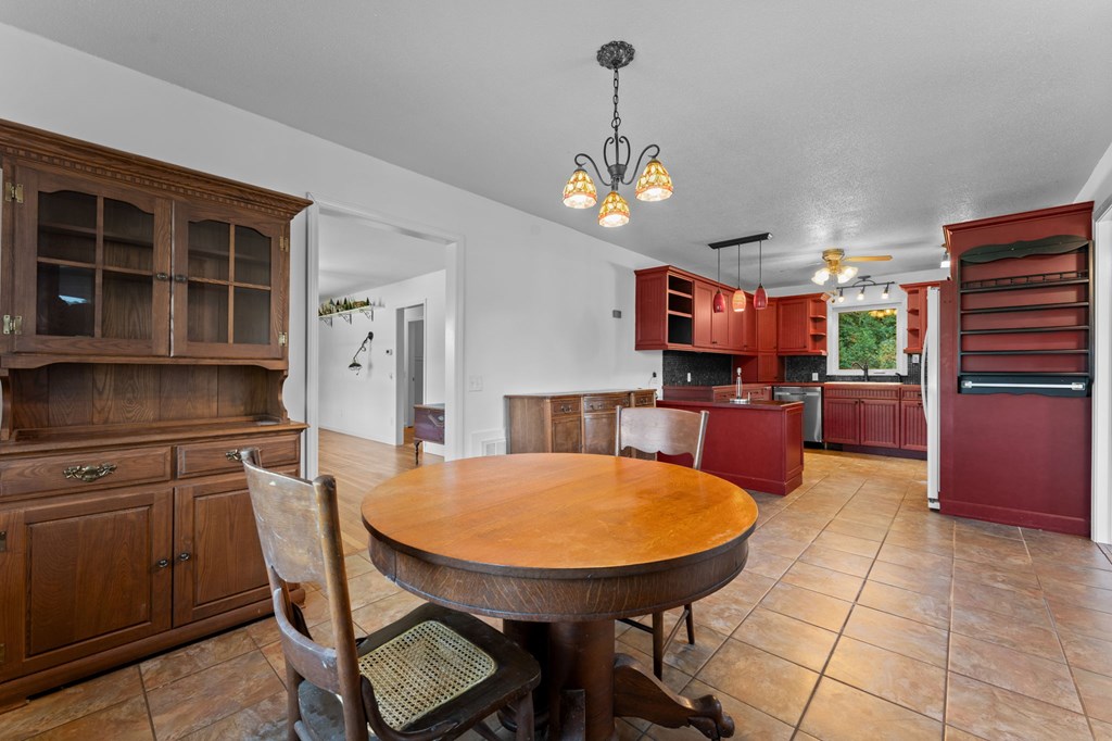 2497 Addington Bridge Rd