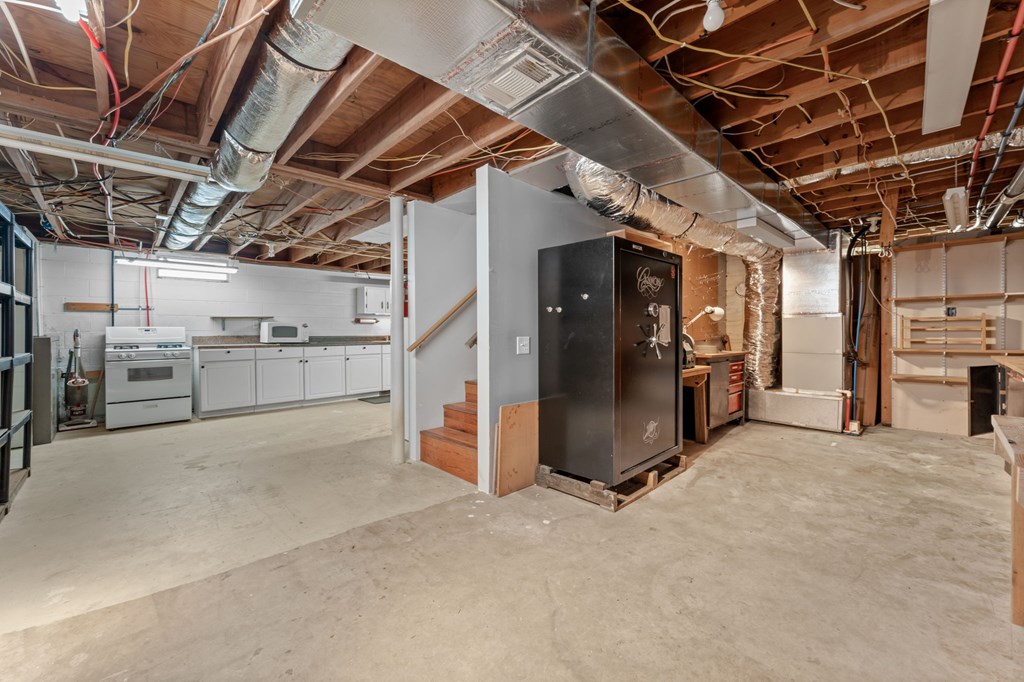 2497 Addington Bridge Rd