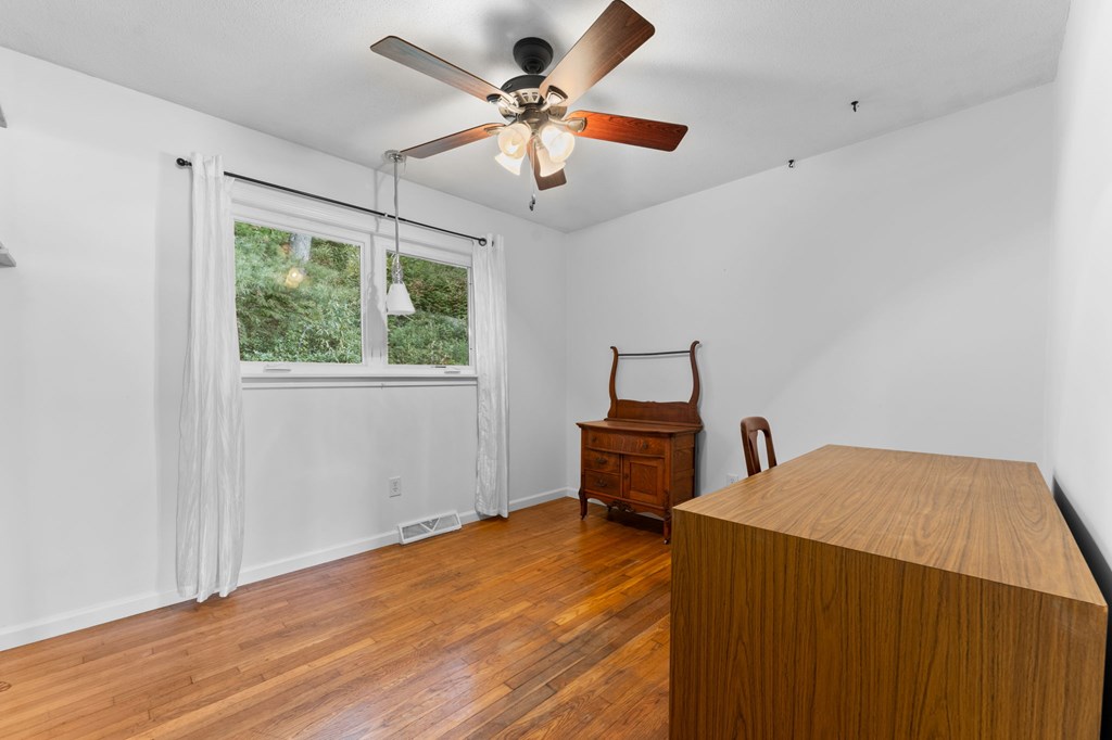 2497 Addington Bridge Rd