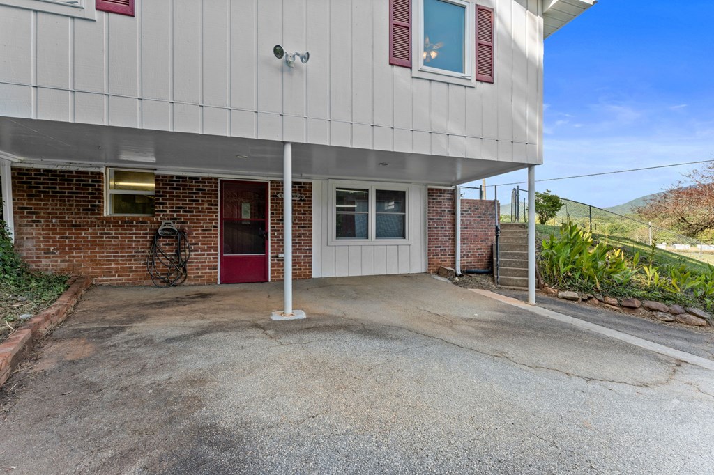 2497 Addington Bridge Rd