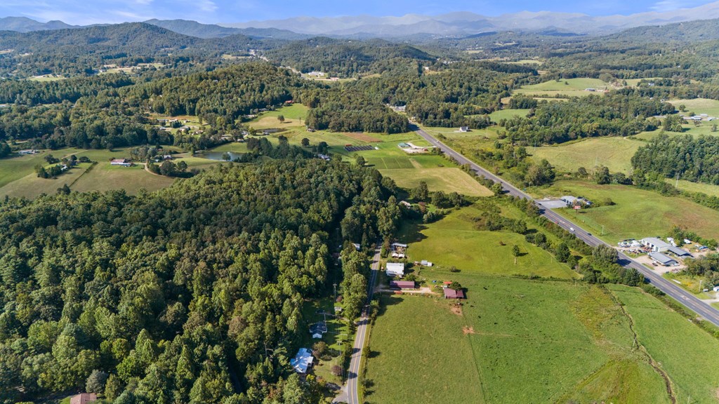 2497 Addington Bridge Rd