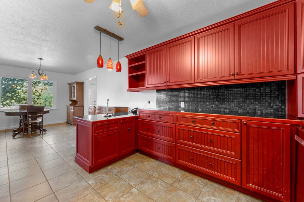 2497 Addington Bridge Rd