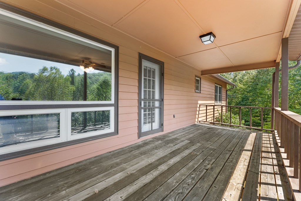 347 Willow Pond Rd