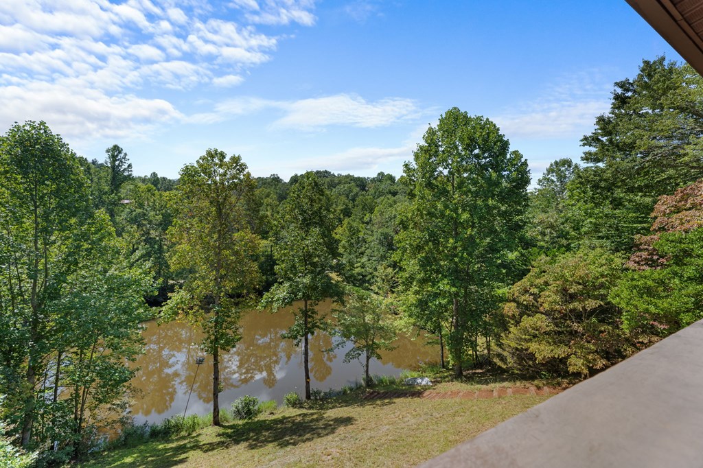 347 Willow Pond Rd