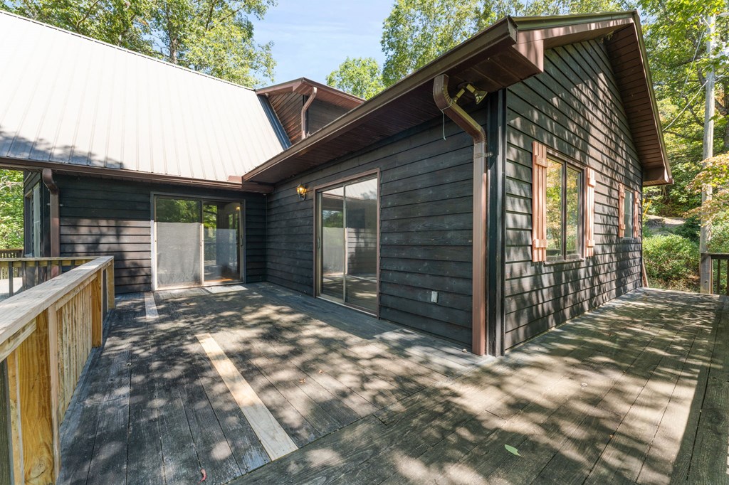 8597 Lower Burningtown Rd