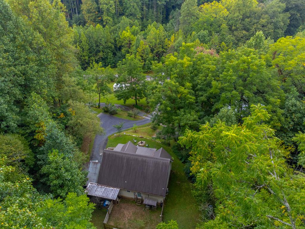 685 Peeks Creek Road