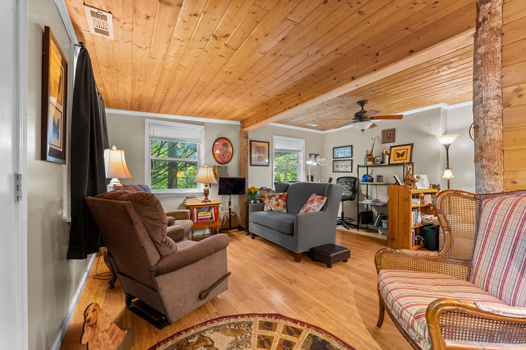 74 Cullasaja Hollow Rd