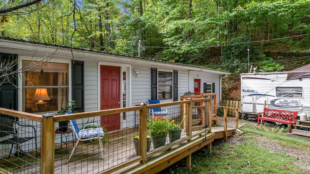 74 Cullasaja Hollow Rd