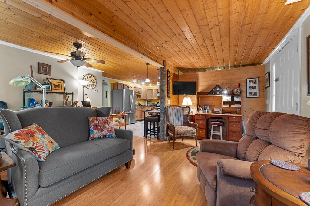 74 Cullasaja Hollow Rd