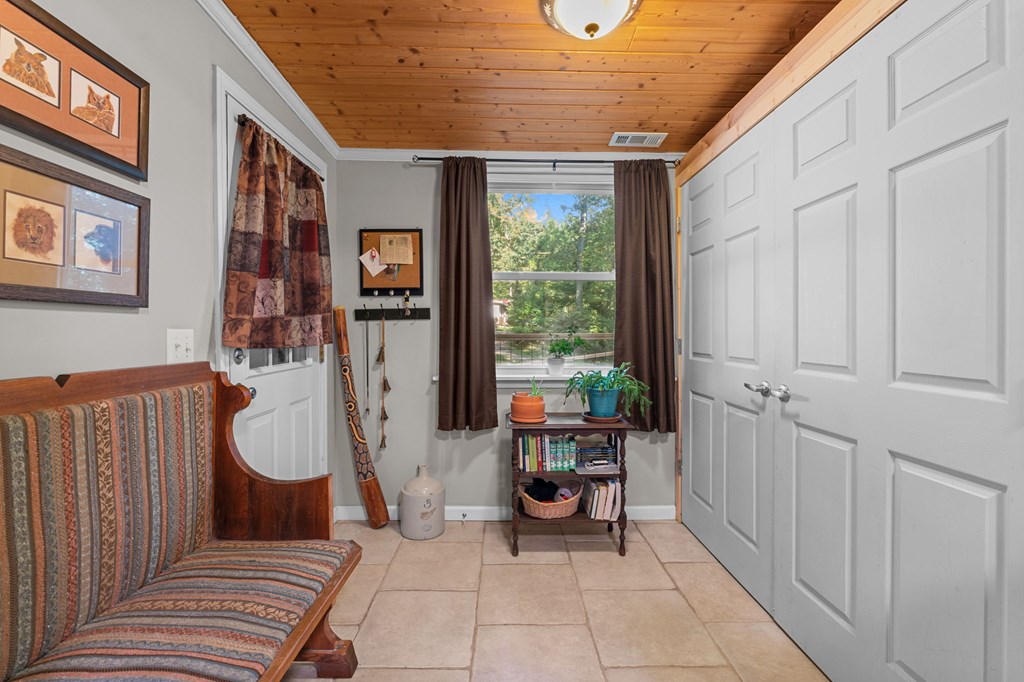 74 Cullasaja Hollow Rd