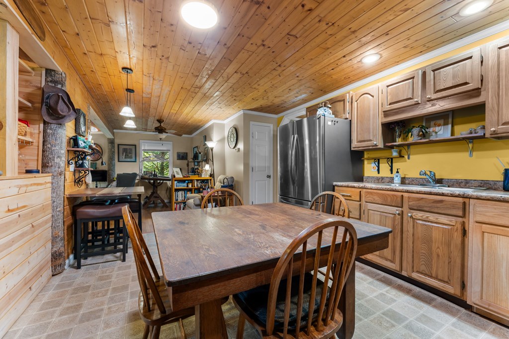 74 Cullasaja Hollow Rd