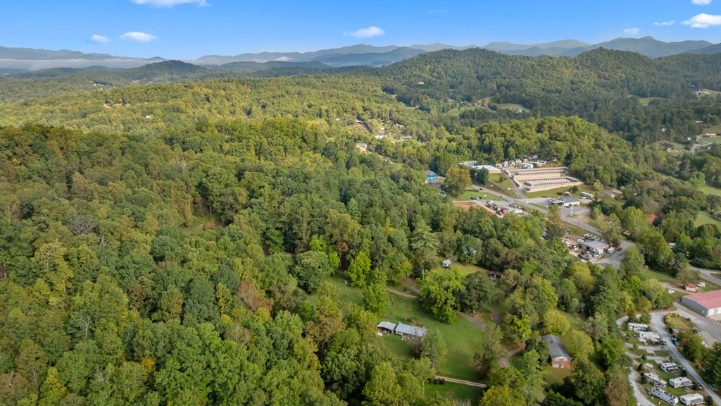 74 Cullasaja Hollow Rd