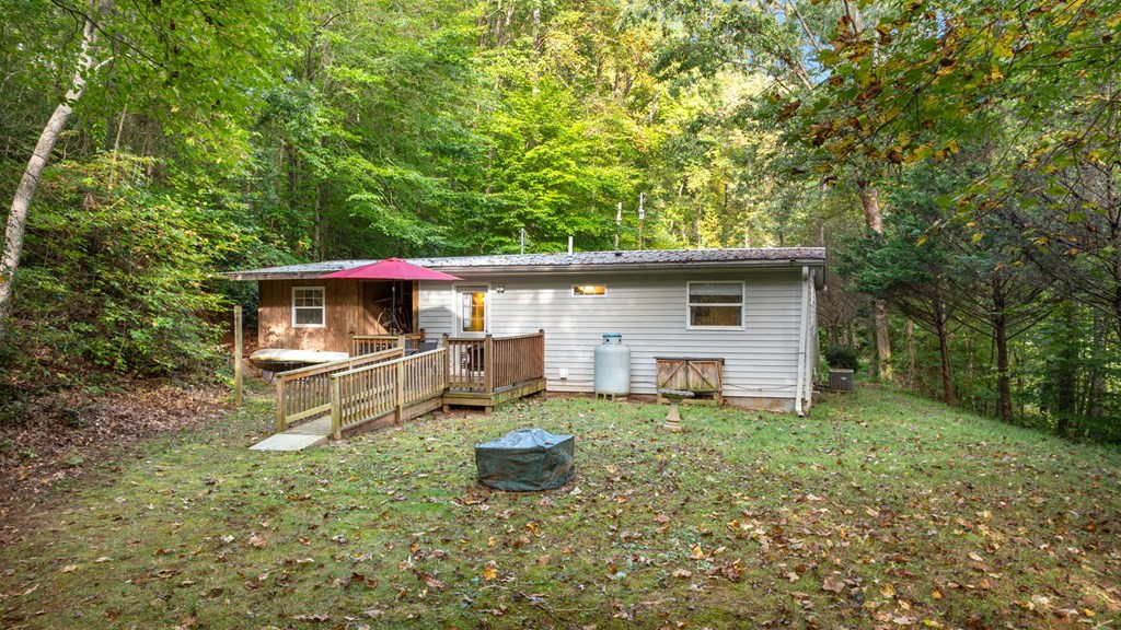 74 Cullasaja Hollow Rd