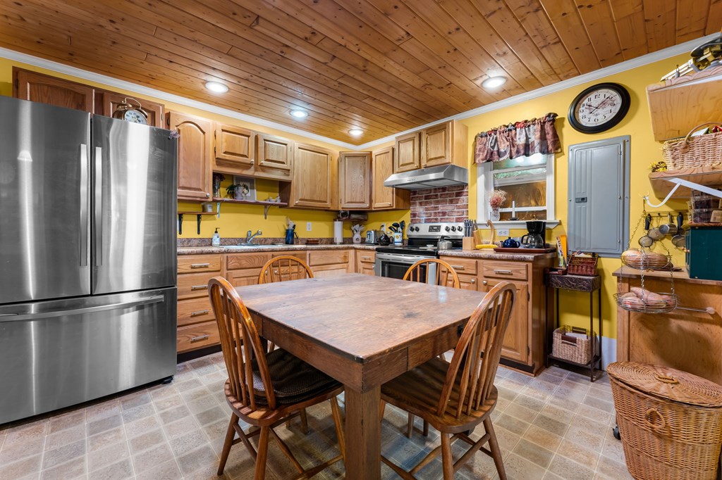 74 Cullasaja Hollow Rd