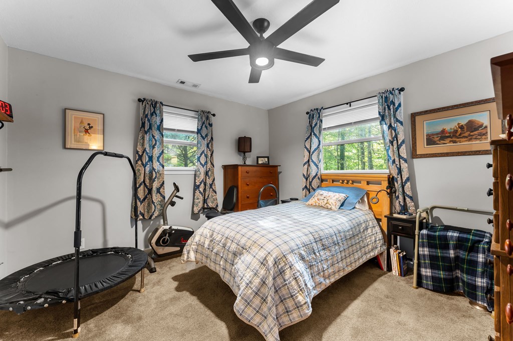74 Cullasaja Hollow Rd