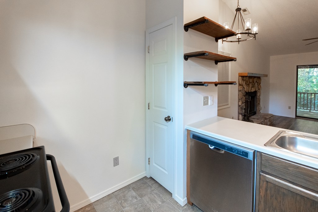 91A Woodside Villas Dr