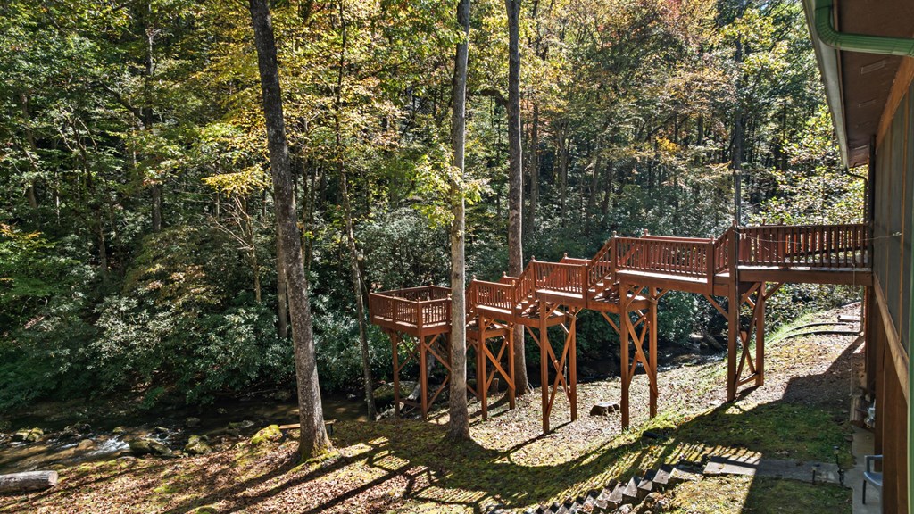 174 Upper Middle Creek Rd, Franklin
