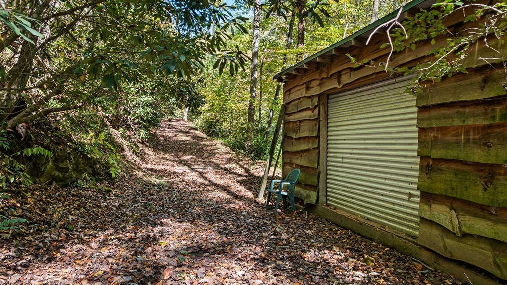 174 Upper Middle Creek Rd, Franklin
