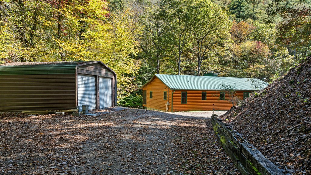 174 Upper Middle Creek Rd, Franklin