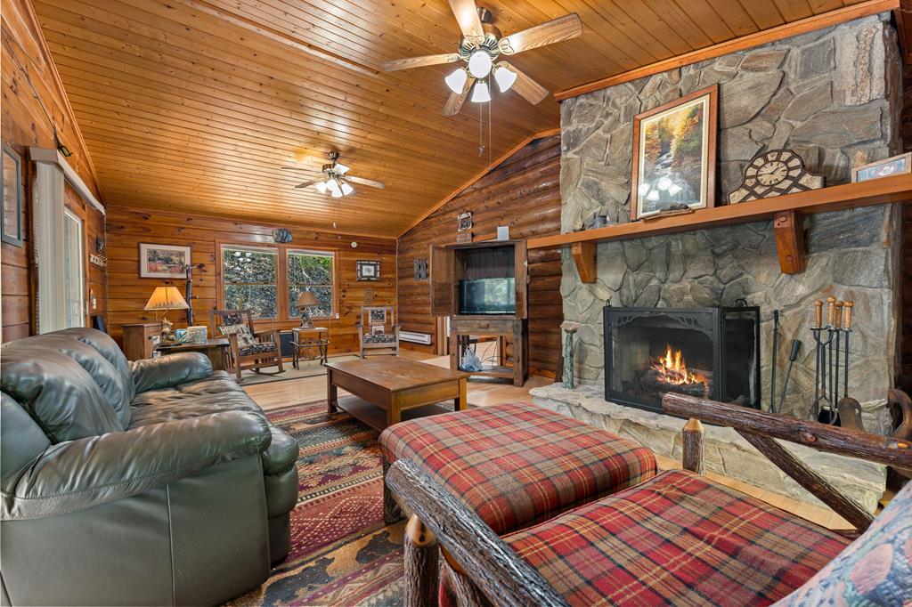 174 Upper Middle Creek Rd, Franklin
