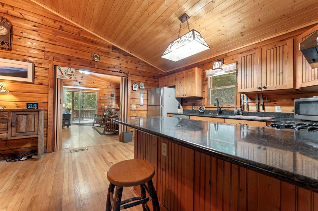 174 Upper Middle Creek Rd, Franklin