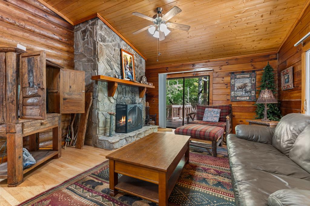 174 Upper Middle Creek Rd, Franklin