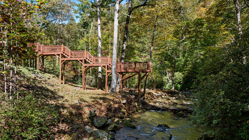 174 Upper Middle Creek Rd, Franklin
