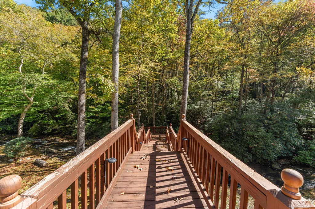174 Upper Middle Creek Rd, Franklin